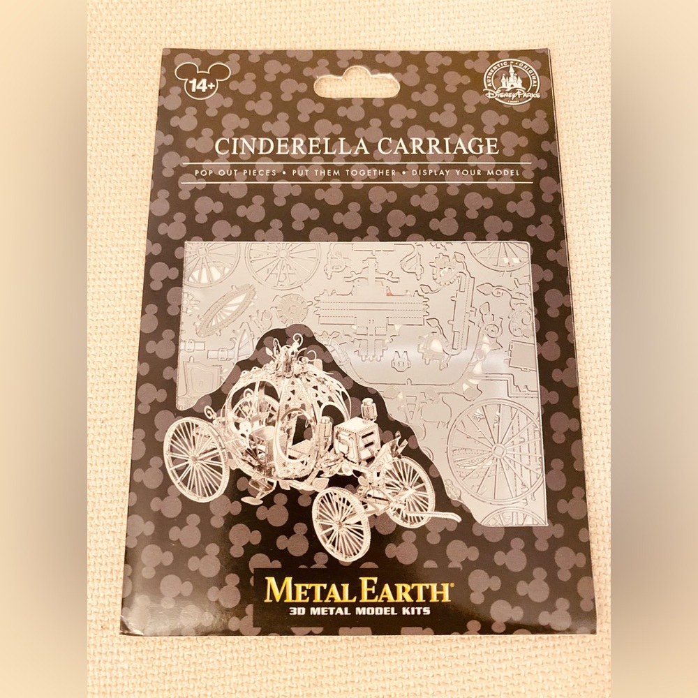 Disney Parks Metal Earth - Cinderella’s Carriage
